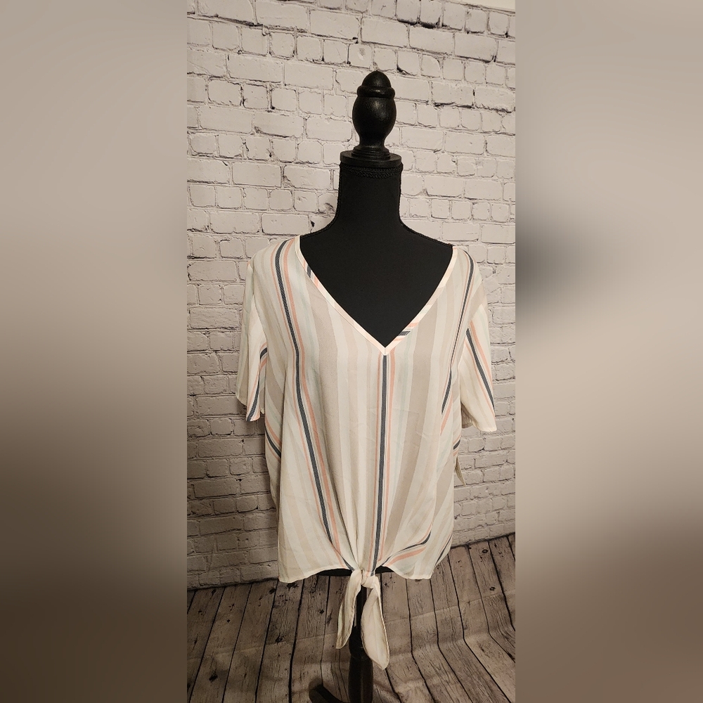 Nine Britton Tie Front Blouse L NWT